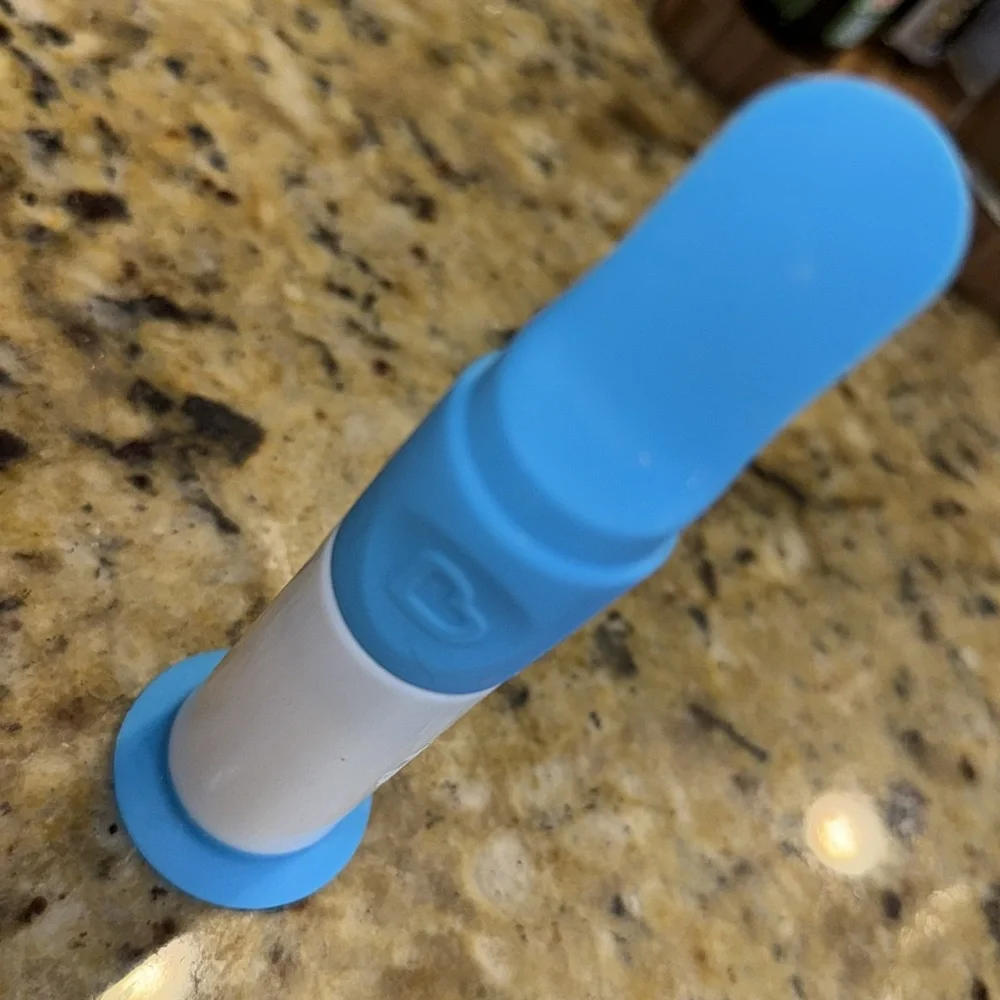 Munchkin Booty Brush Diaper Cream Applicator, Blue, NWOT